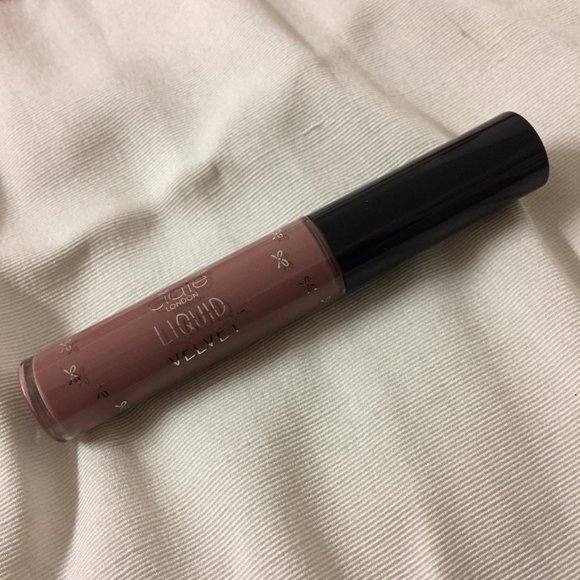 New! Ciate London Liquid Velvet - Picture 2 of 4